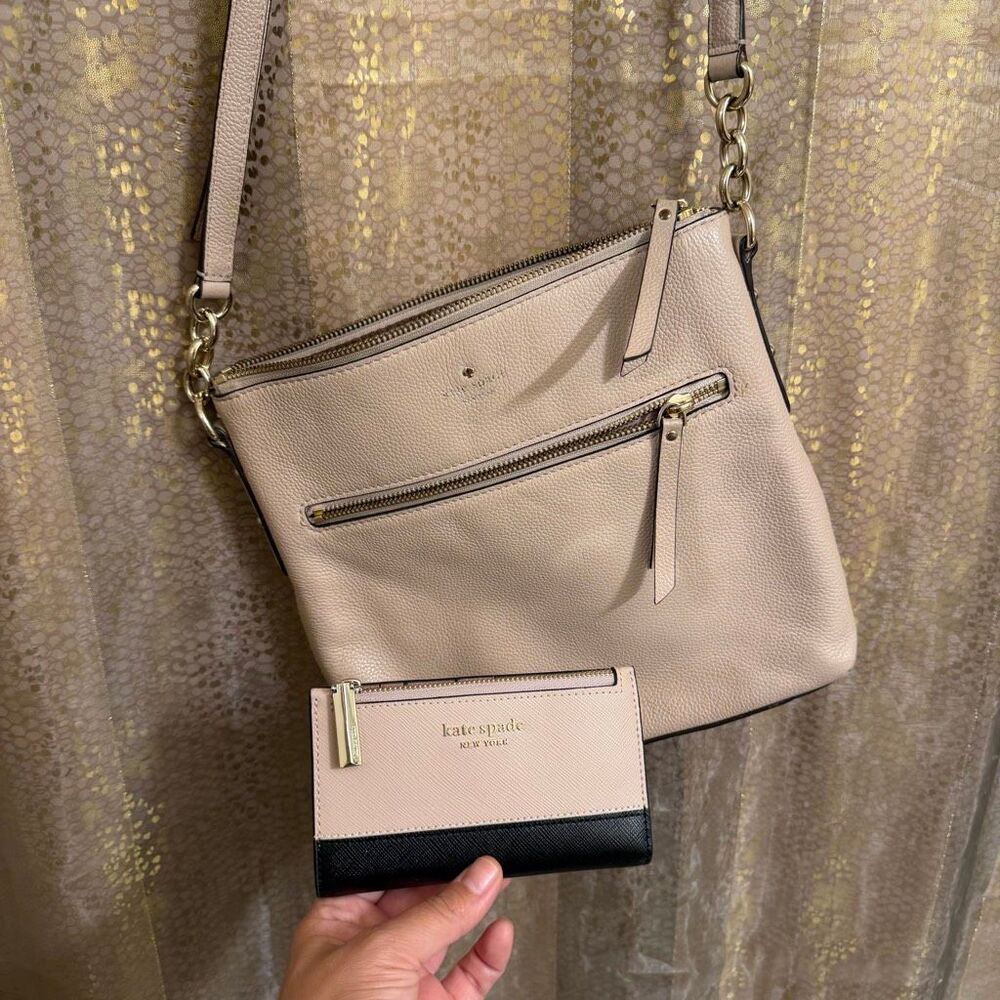 Kate Spade Pinky Beige Pebble Leather Crossbody Purse and Card Wallet Set